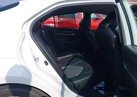 2024 Toyota Camry Se from USA, damaged, VIN 4T1G11AK2RU868147